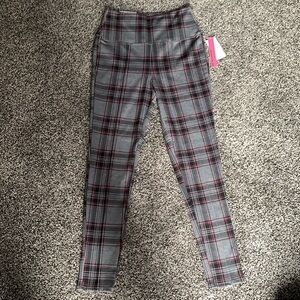 NWT Tinseltown Red/Grey Plaid Pull on Trousers